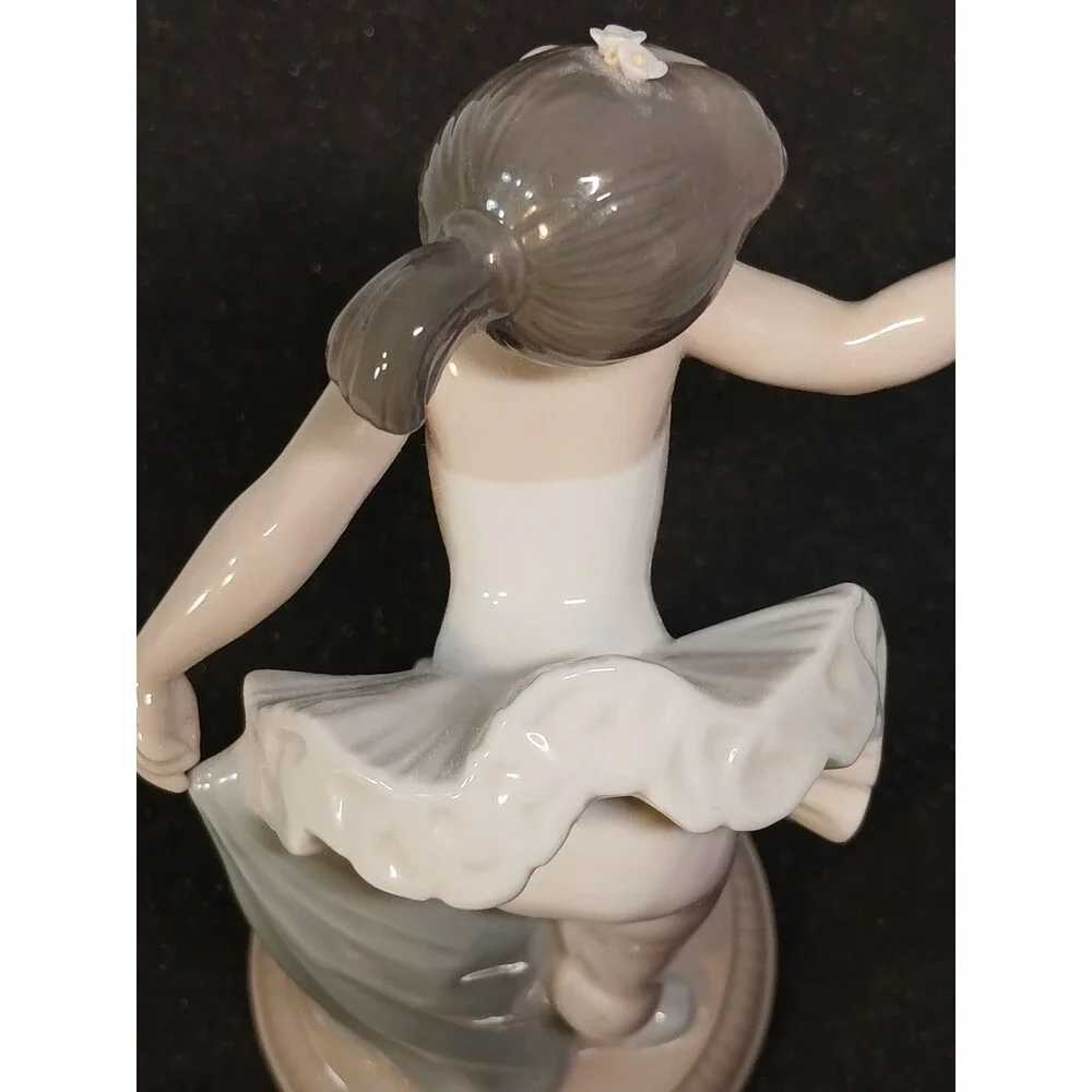 NAO by Lladro Ballerina Dancer Figurine – Handmade Porcelain – Spain